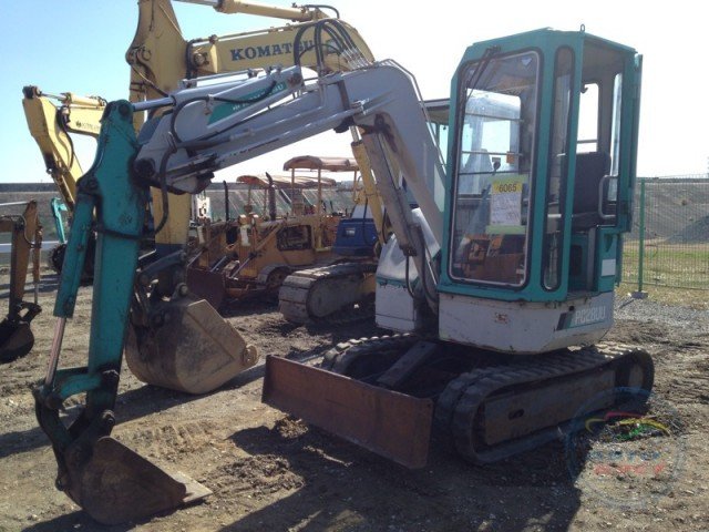 KOMATSU PC28UU JUMBO