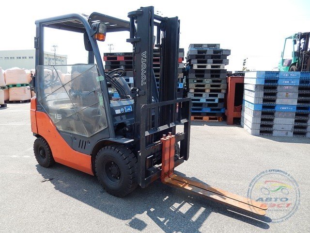 TOYOTA 02-8FG15