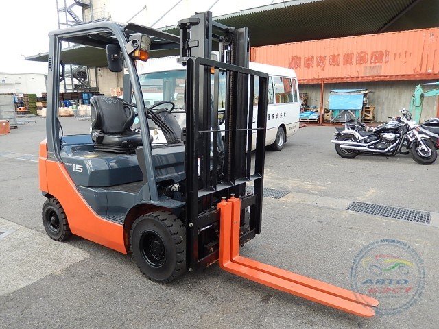 TOYOTA 02-8FG15