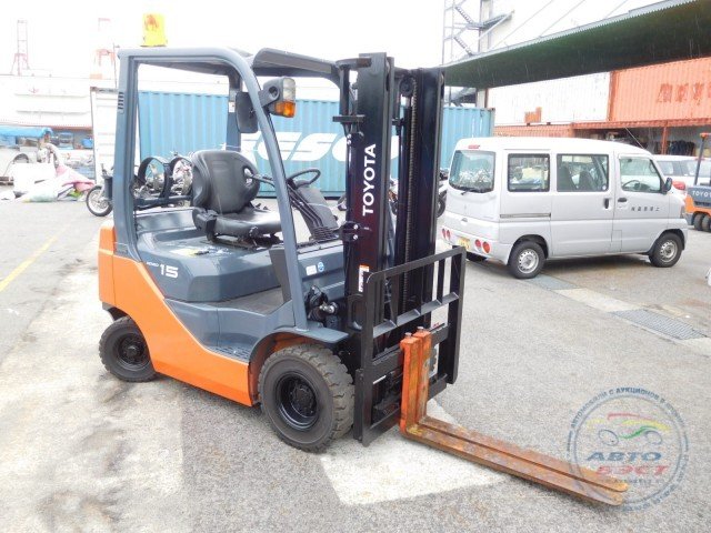 TOYOTA 02-8FG15