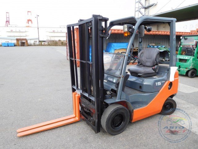 TOYOTA 02-8FG15