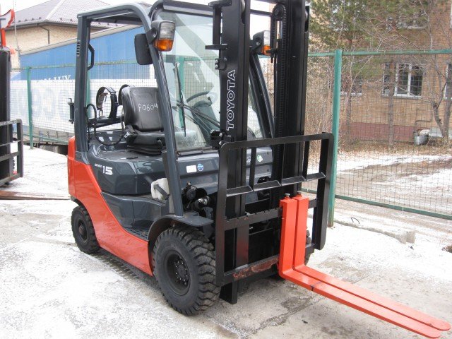 TOYOTA 02-8FG15