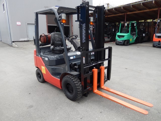 TOYOTA 02-8FG15