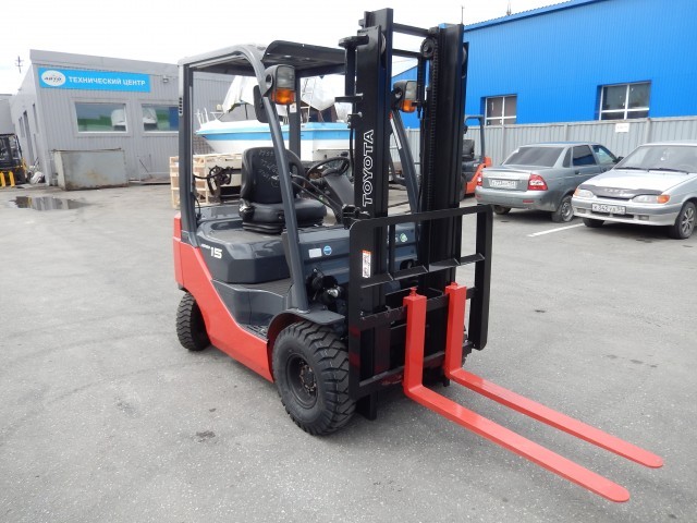 TOYOTA 02-8FG15