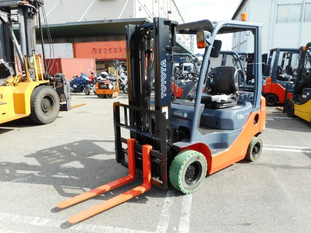 TOYOTA 02-8FG15