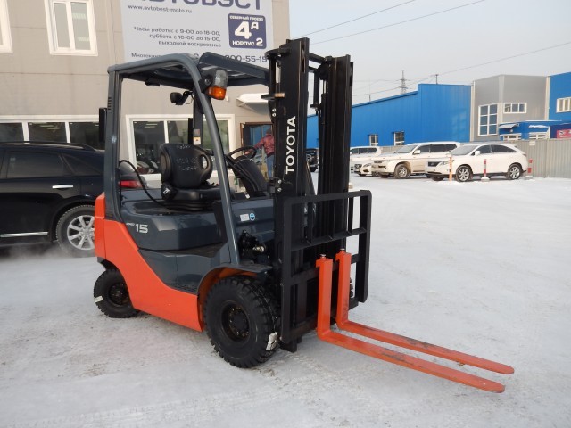 TOYOTA 02-8FG15