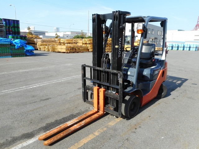 TOYOTA 02-8FG15