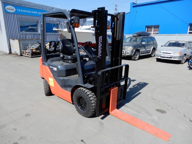 TOYOTA 02-8FG15