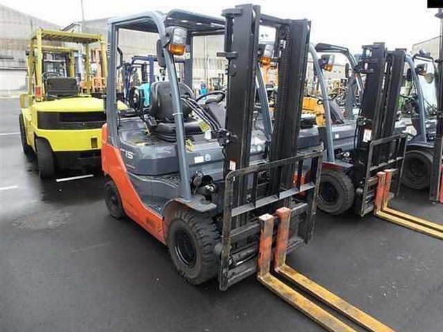 TOYOTA 02-8FG15