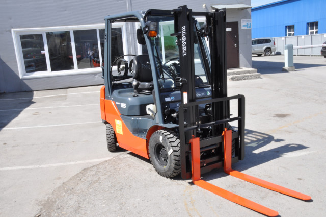 TOYOTA 02-8FG15 02-8FG15
